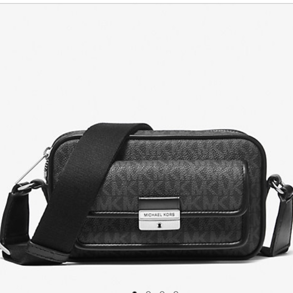Michael Kors Bradshaw Extra-Small Signature Logo Camera Crossbody
Black/Silver - Picture 3 of 16